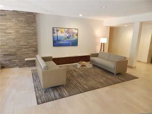 apt-5j-412 Benedict Ave, Tarrytown, NY, 10591-4910 | Card Image