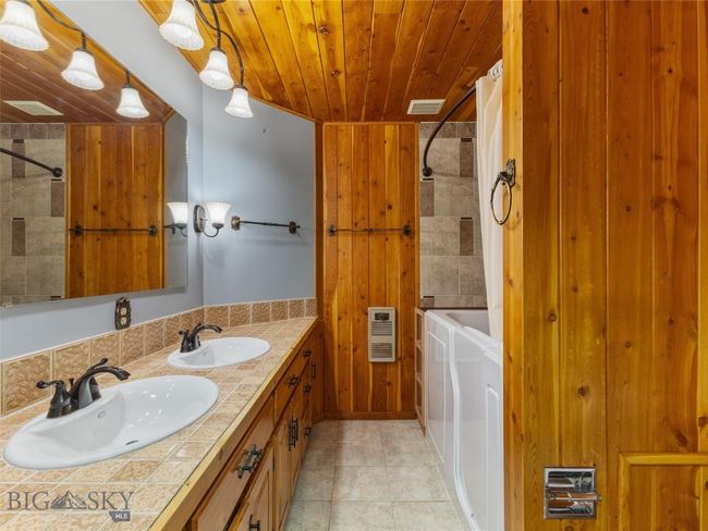 106 Two Bumps Loop E, House other with 3 bedrooms, 2 bathrooms and null parking in Ennis MT | Image 29