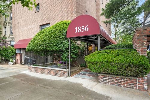 apt-2d-1856 Beacon St, Brookline, MA, 02445-1946 | Card Image