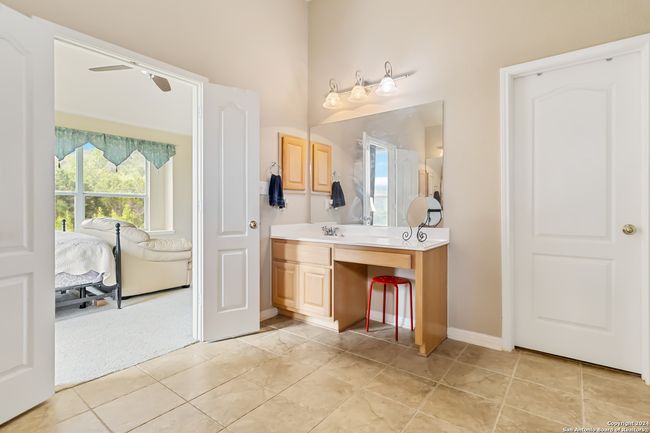 846 County Road 2763, House other with 3 bedrooms, 2 bathrooms and null parking in Mico TX | Image 33