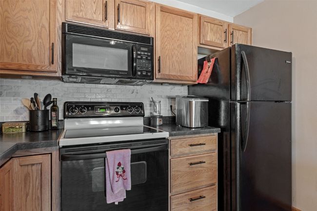 UNIT-5 - 6715 Creekside Dr, Condo with 2 bedrooms, 1 bathrooms and null parking in Cedar Rapids IA | Image 12