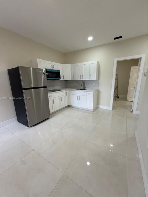 1-559 Nw 2nd St, Florida City, FL, 33034-3203 | Card Image