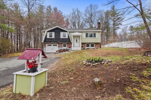 33 Frost Rd, Derry, NH, 03038-4440 | Card Image