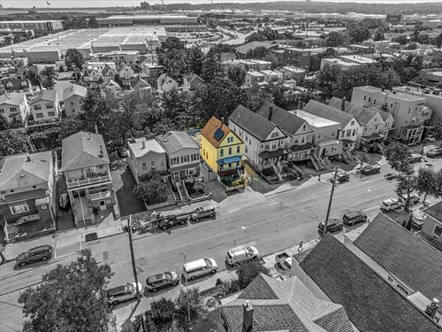 442 Avenue E, Bayonne, NJ, 07002-4727 | Card Image