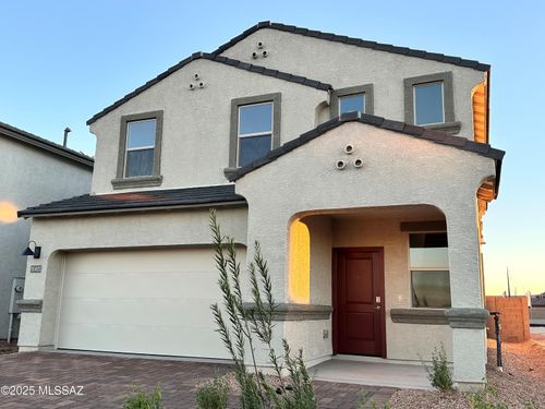 10401 W Guildford Lane, Marana, AZ, 85653 | Card Image
