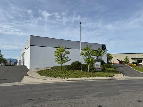 541-and-543-541 Parsons Dr, Medford, OR, 97501-3769 | Card Image