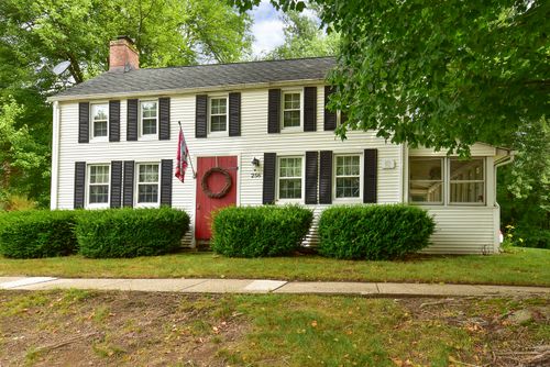 256 Park Ave, Bloomfield, CT, 06002-3104 | Card Image