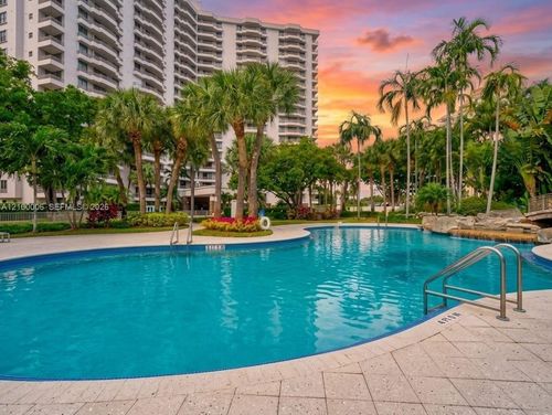 1612-3300 Ne 192nd St, Aventura, FL, 33180-2435 | Card Image