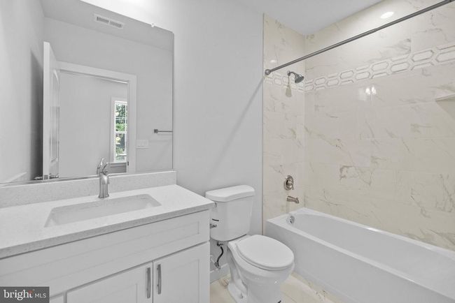 18518 Old Triangle Rd, House other with 5 bedrooms, 6 bathrooms and null parking in TRIANGLE VA | Image 9