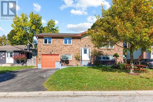 73 Gablewood Cres, London, ON, N6G2Z8 | Card Image