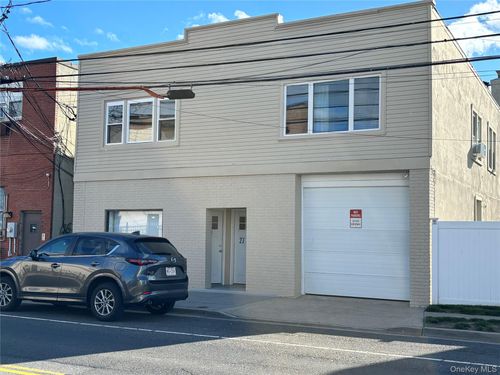 29-27-29 Front St, Hempstead, NY, 11550-3612 | Card Image