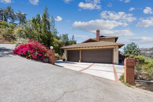 3630 Figueroa St, Glendale, CA, 91206-1214 | Card Image