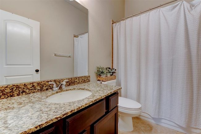 2407 Lost Bridge Ln, House other with 4 bedrooms, 2 bathrooms and 2 parking in Pearland TX | Image 24