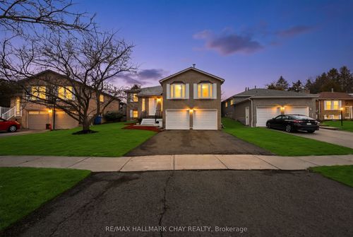 26 Stonehill Blvd, Holland Landing, ON, L9N1E3 | Card Image