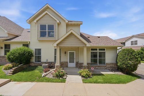 797 Parkside Ln, Columbia Heights, MN, 55421-5001 | Card Image