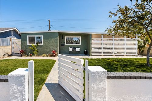 20324 Pioneer Blvd, Lakewood, CA, 90715-1344 | Card Image