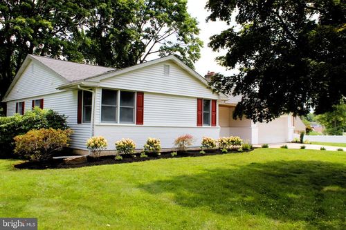 2010 Weatherton Dr, WILMINGTON, DE, 19810-3563 | Card Image
