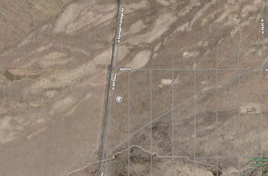Land in Beryl 3