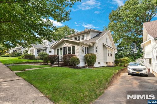51 Sunset Ave, Bloomfield, NJ, 07003-2818 | Card Image