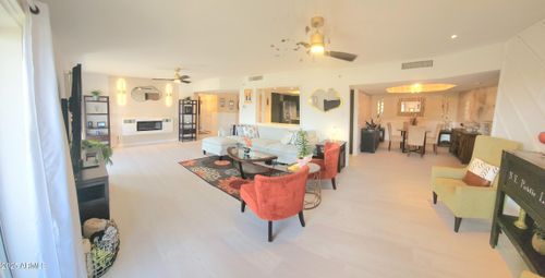 404-7860 E Camelback Rd, Scottsdale, AZ, 85251-2254 | Card Image