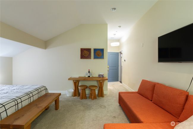 402 - 360 Knechtel Way Ne, Condo with 0 bedrooms, 1 bathrooms and null parking in Bainbridge Island WA | Image 6