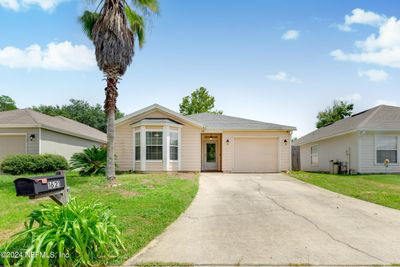 1621 Teaberry Drive, House other with 3 bedrooms, 2 bathrooms and null parking in Middleburg FL | Image 1