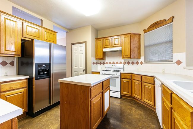 14946 Doria Dr, House other with 4 bedrooms, 2 bathrooms and 2 parking in Austin TX | Image 5