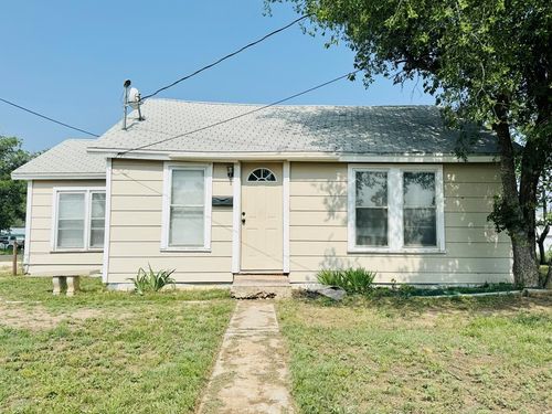 3803 Travis St, San Angelo, TX, 76903-2251 | Card Image