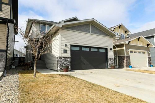 40 Northlander Road W, Lethbridge, AB, T1J5G8 | Card Image