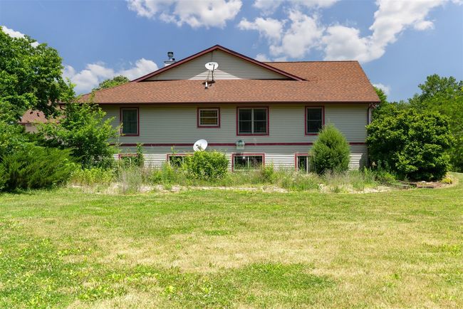 2268 E 2250 North Rd, Home with 3 bedrooms, 4 bathrooms and null parking in Carlock IL | Image 52