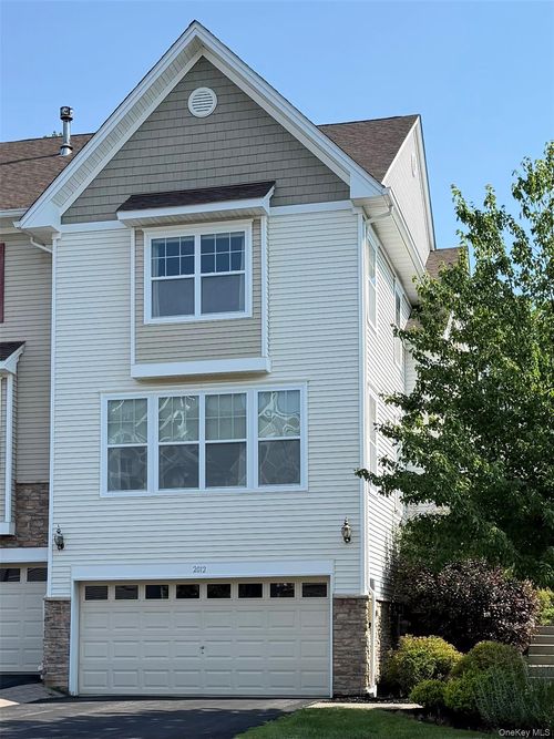 2012 Hawthorn Way, New Windsor, NY, 12553-4795 | Card Image