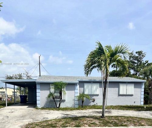 1020 W 2nd St, Riviera Beach, FL, 33404-7626 | Card Image