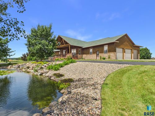 48190 268th St Street, Brandon, SD, 57005 | Card Image