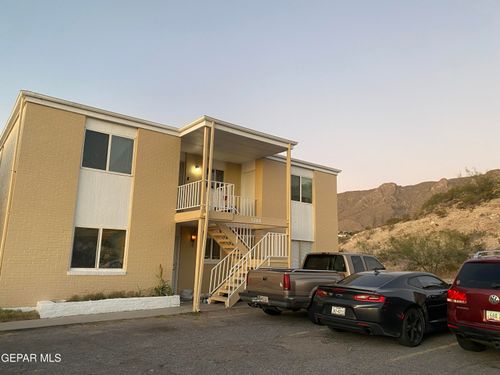 apt-3-5200 Carousel Dr, El Paso, TX, 79912-5721 | Card Image