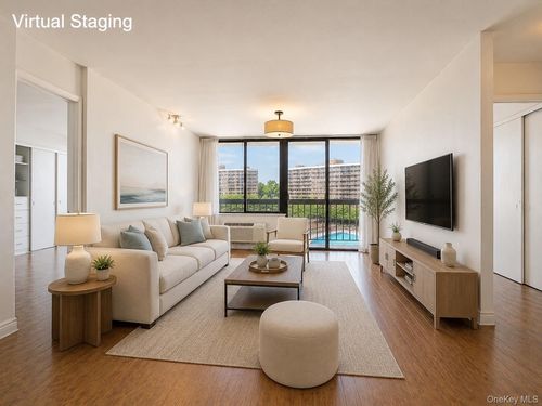 8m-15038 Union Turnpike, New York, NY, 11367 | Card Image