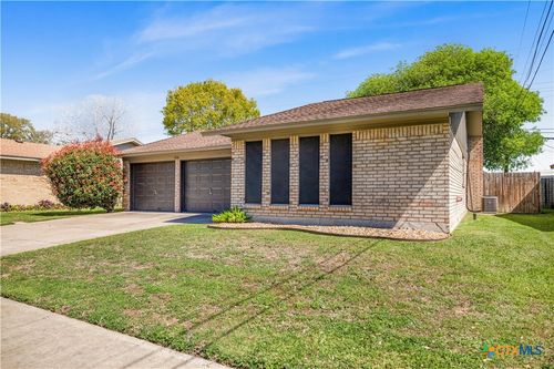 104 Willowick Dr, Victoria, TX, 77901-2912 | Card Image