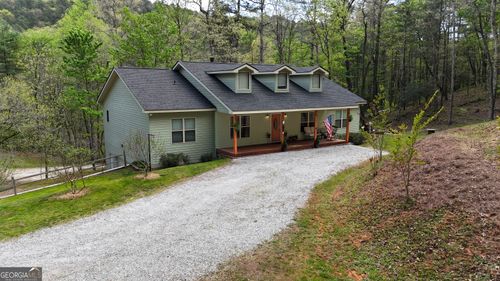 812 Covecrest Dr, Tiger, GA, 30576-2083 | Card Image