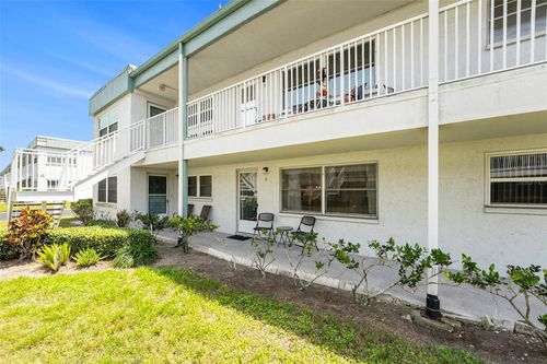 2-5216 81st St N, St Petersburg, FL, 33709-2282 | Card Image