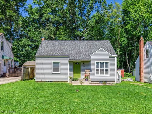 839 Magnolia Ave, Cuyahoga Falls, OH, 44221-5141 | Card Image