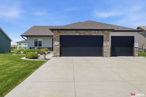 1324 E 8th St, Hickman, NE, 68372-9723 | Card Image