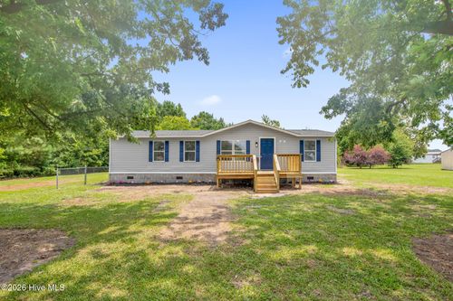 64 Outfield Dr, Bladenboro, NC, 28320-7374 | Card Image