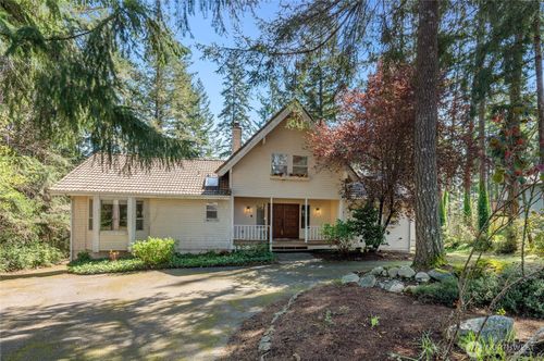 30 E Rainier Drive, Allyn, WA, 98524 | Card Image