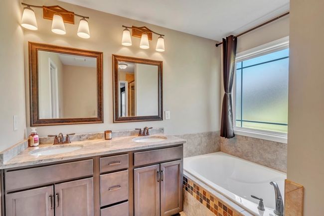 152 Hawks Ridge Trce, Home with 3 bedrooms, 2 bathrooms and null parking in Byron GA | Image 11