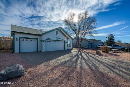 4430 Bellemont Springs Drive, Bellemont, AZ, 86015 | Card Image