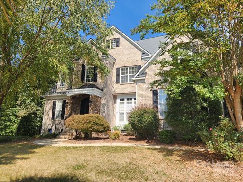715 Georgetown Dr Nw, Concord, NC, 28027-5411 | Card Image
