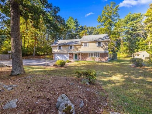 15 Woodridge Rd, Dover, MA, 02030-2559 | Card Image