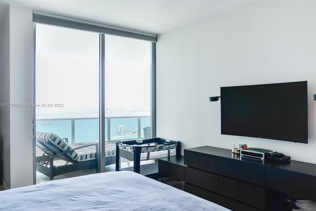 APT-5108 - 900 Biscayne Blvd, Condo with 2 bedrooms, 3 bathrooms and null parking in Miami FL | Image 12