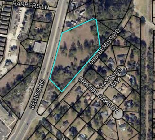 4696 Bemiss Rd, Valdosta, GA, 31605-6052 | Card Image