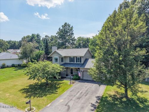 4 Whitney Rd S, Saratoga Springs, NY, 12866-9635 | Card Image