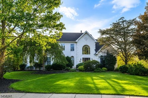 12 Brockton Ct, Ringoes, NJ, 08551-1836 | Card Image